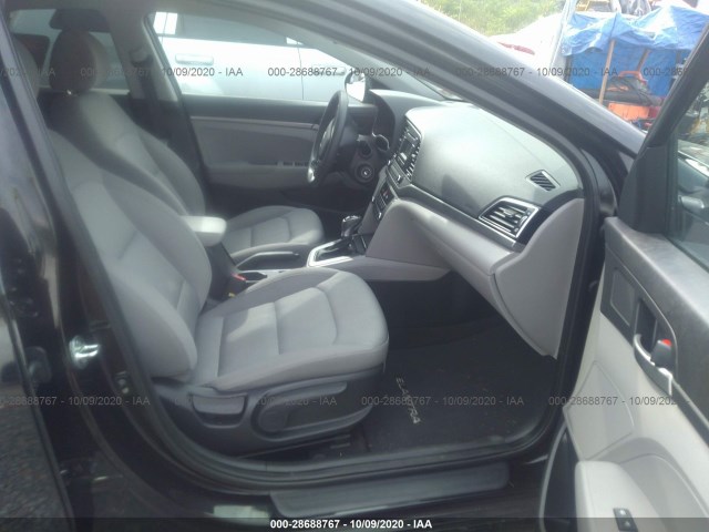 Photo 4 VIN: KMHD74LF8JU452577 - HYUNDAI ELANTRA 