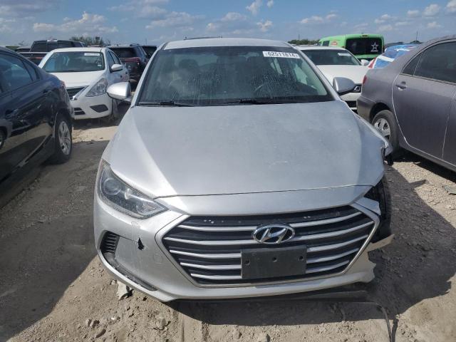 Photo 4 VIN: KMHD74LF8JU475499 - HYUNDAI ELANTRA SE 