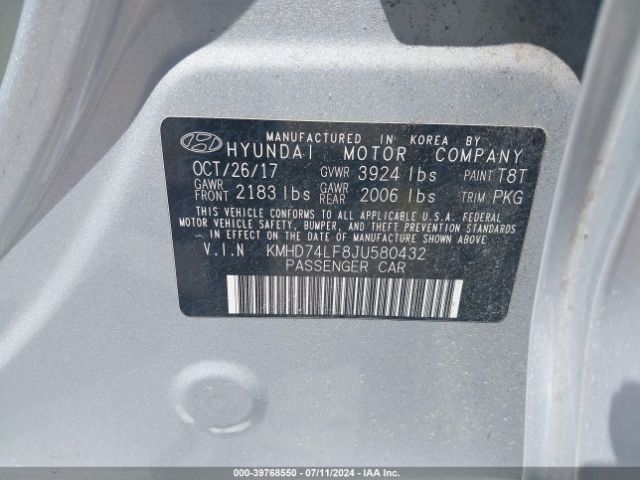 Photo 8 VIN: KMHD74LF8JU580432 - HYUNDAI ELANTRA 