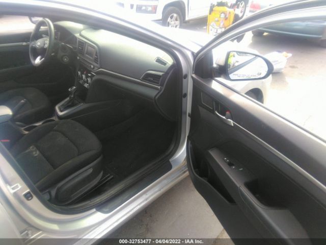 Photo 4 VIN: KMHD74LF8KU814974 - HYUNDAI ELANTRA 