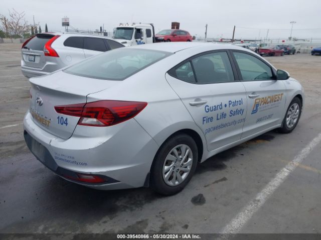 Photo 3 VIN: KMHD74LF8KU847327 - HYUNDAI ELANTRA 