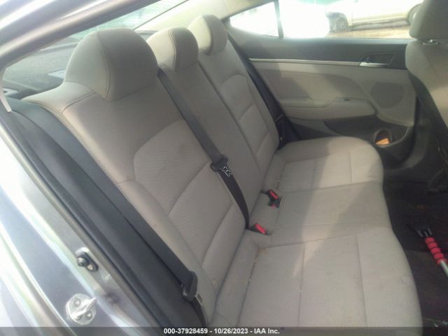 Photo 7 VIN: KMHD74LF8KU889318 - HYUNDAI ELANTRA 