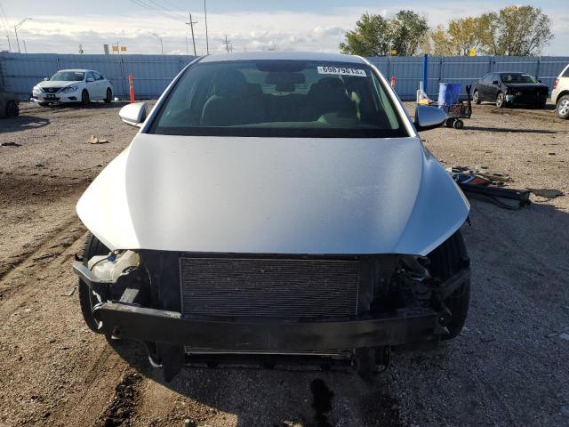 Photo 4 VIN: KMHD74LF9HU088292 - HYUNDAI ELANTRA SE 