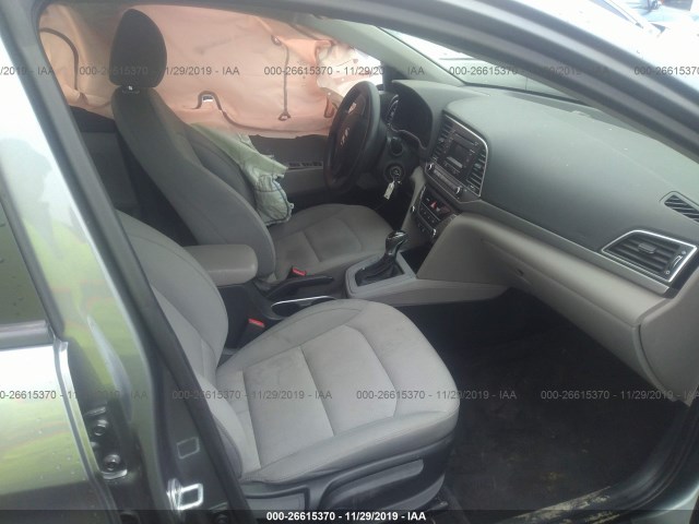 Photo 4 VIN: KMHD74LF9HU114471 - HYUNDAI ELANTRA 