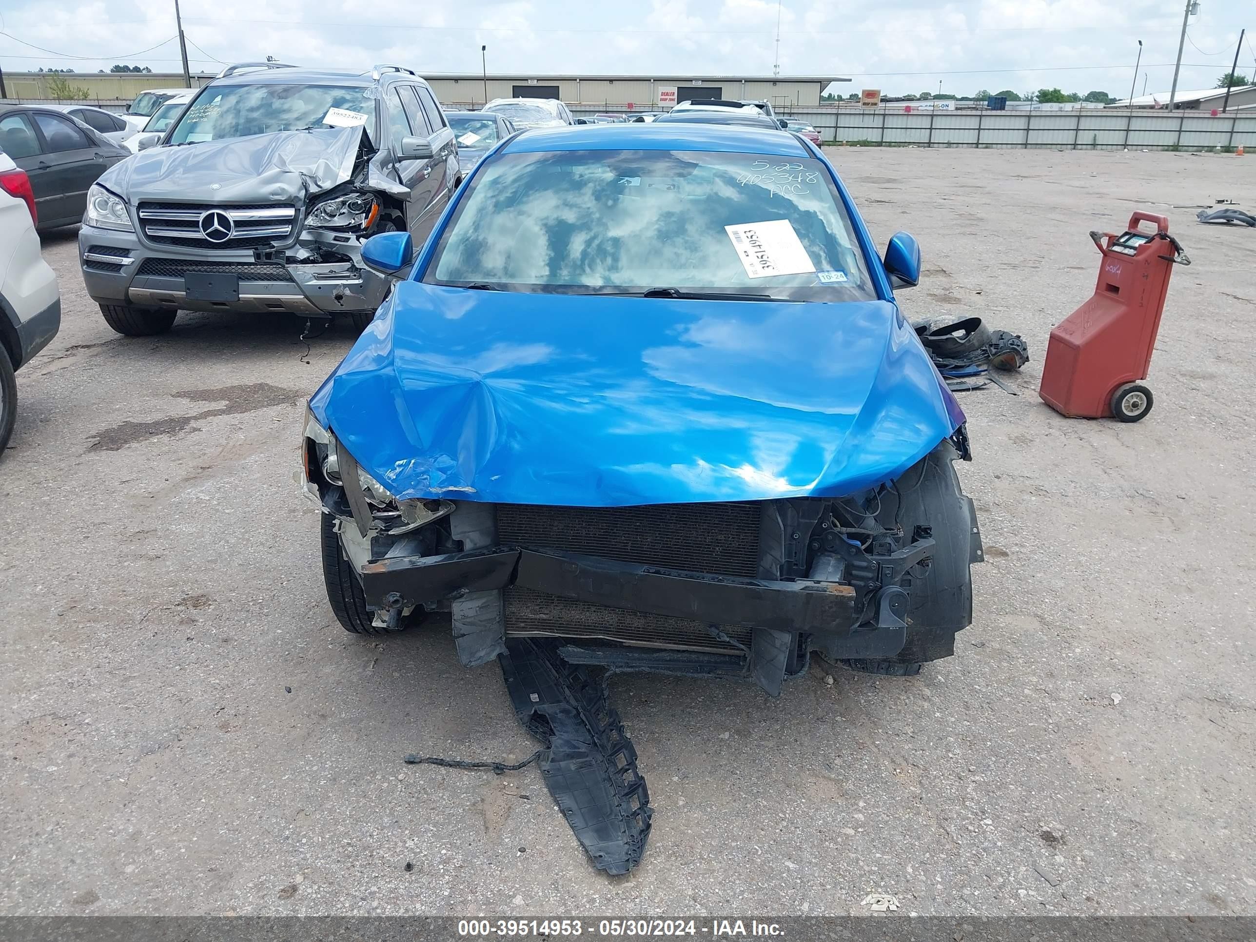 Photo 10 VIN: KMHD74LF9HU118455 - HYUNDAI ELANTRA 