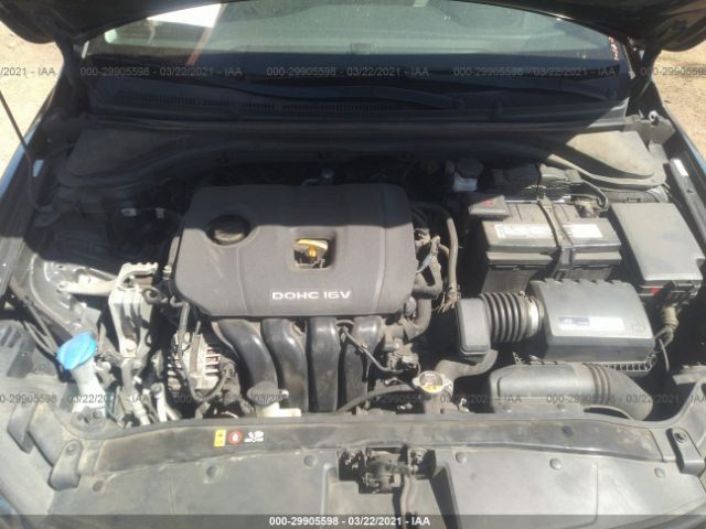 Photo 9 VIN: KMHD74LF9HU211489 - HYUNDAI ELANTRA 