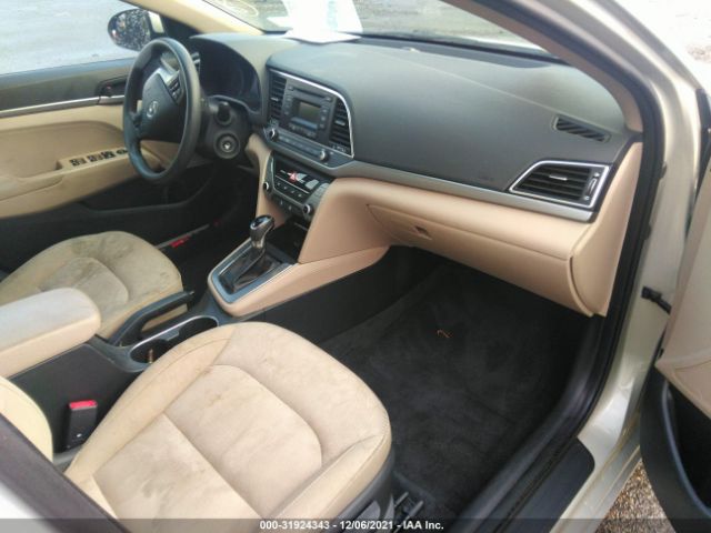 Photo 4 VIN: KMHD74LF9HU315500 - HYUNDAI ELANTRA 