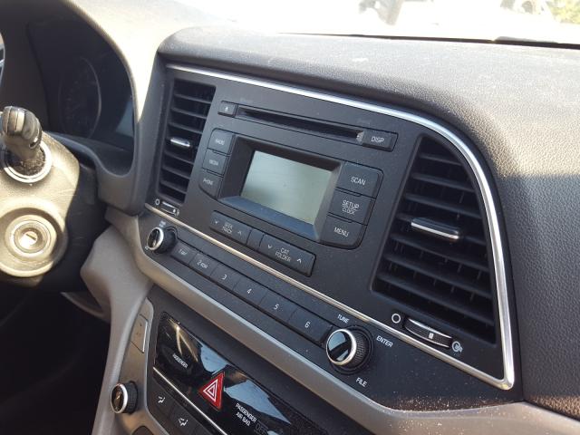 Photo 8 VIN: KMHD74LF9HU428833 - HYUNDAI ELANTRA SE 