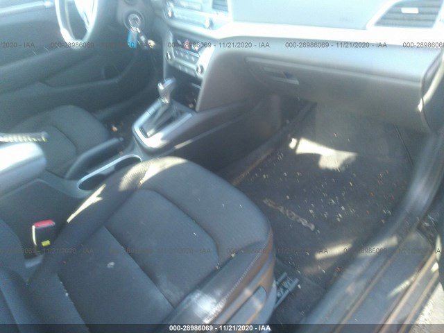 Photo 4 VIN: KMHD74LF9JU455486 - HYUNDAI ELANTRA 