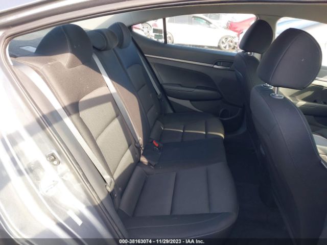 Photo 7 VIN: KMHD74LF9JU523608 - HYUNDAI ELANTRA 