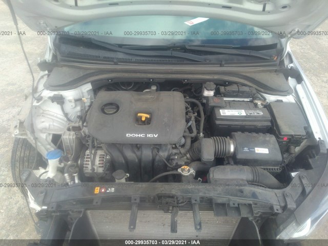 Photo 9 VIN: KMHD74LF9JU525178 - HYUNDAI ELANTRA 