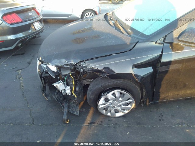 Photo 5 VIN: KMHD74LF9JU665960 - HYUNDAI ELANTRA 