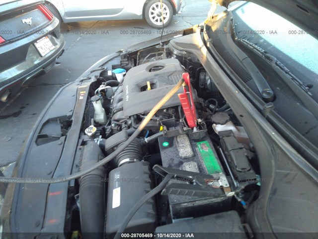 Photo 9 VIN: KMHD74LF9JU665960 - HYUNDAI ELANTRA 