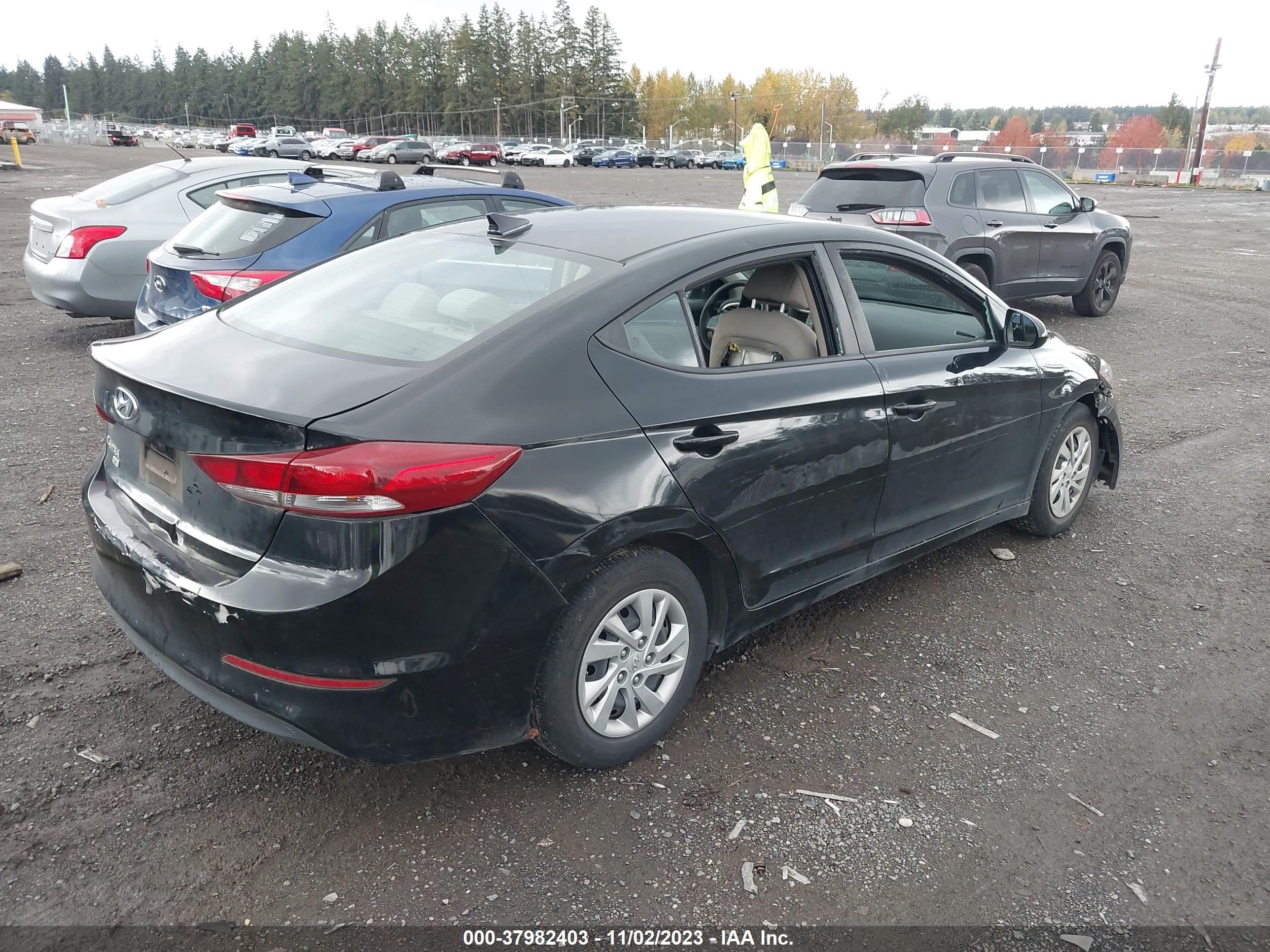 Photo 3 VIN: KMHD74LFXHU059545 - HYUNDAI ELANTRA 