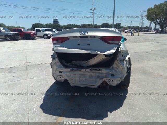 Photo 5 VIN: KMHD74LFXHU071341 - HYUNDAI ELANTRA 