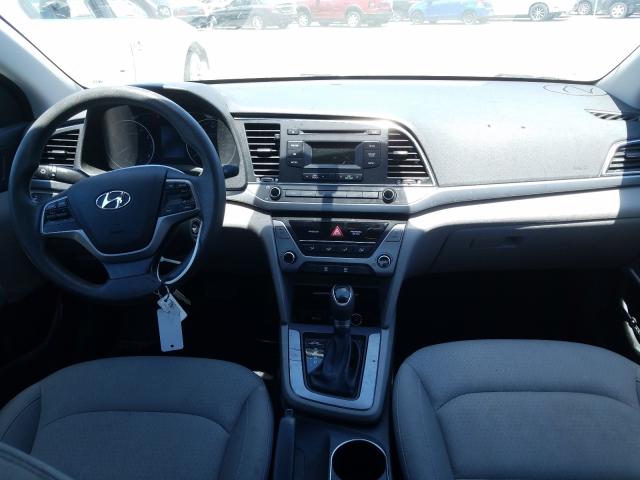 Photo 8 VIN: KMHD74LFXHU072750 - HYUNDAI ELANTRA SE 