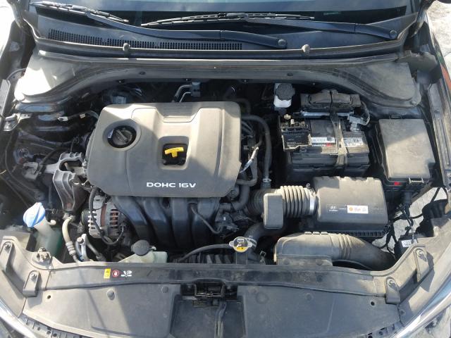 Photo 6 VIN: KMHD74LFXHU077737 - HYUNDAI ELANTRA SE 