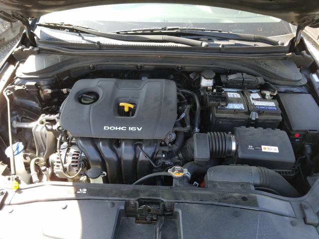 Photo 6 VIN: KMHD74LFXHU116410 - HYUNDAI ELANTRA SE 