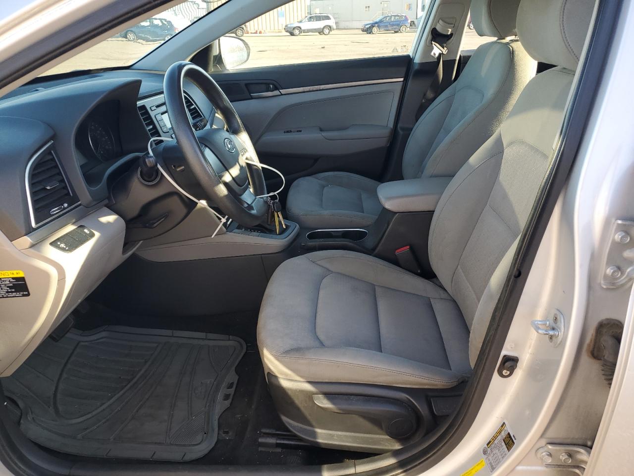 Photo 6 VIN: KMHD74LFXHU120957 - HYUNDAI ELANTRA 