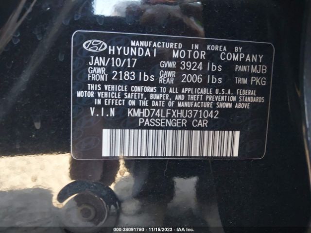 Photo 8 VIN: KMHD74LFXHU371042 - HYUNDAI ELANTRA 