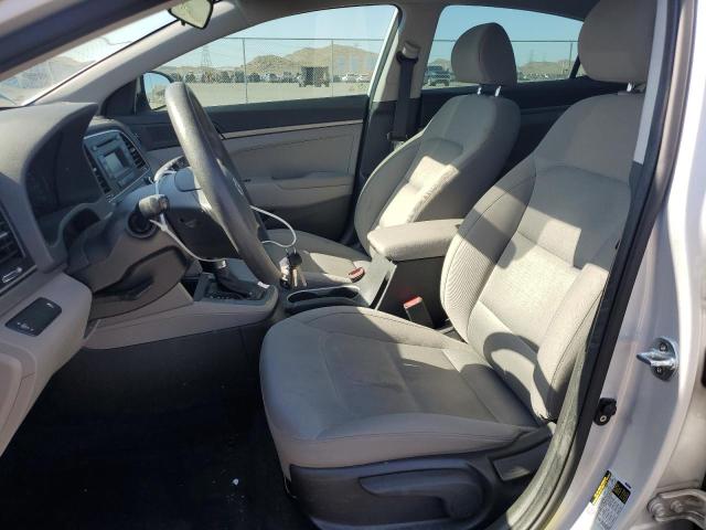 Photo 6 VIN: KMHD74LFXHU431823 - HYUNDAI ELANTRA SE 