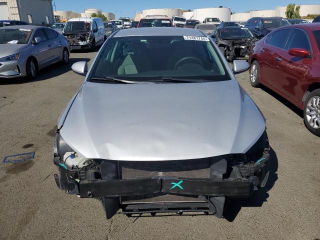 Photo 4 VIN: KMHD74LFXJU506087 - HYUNDAI ELANTRA SE 