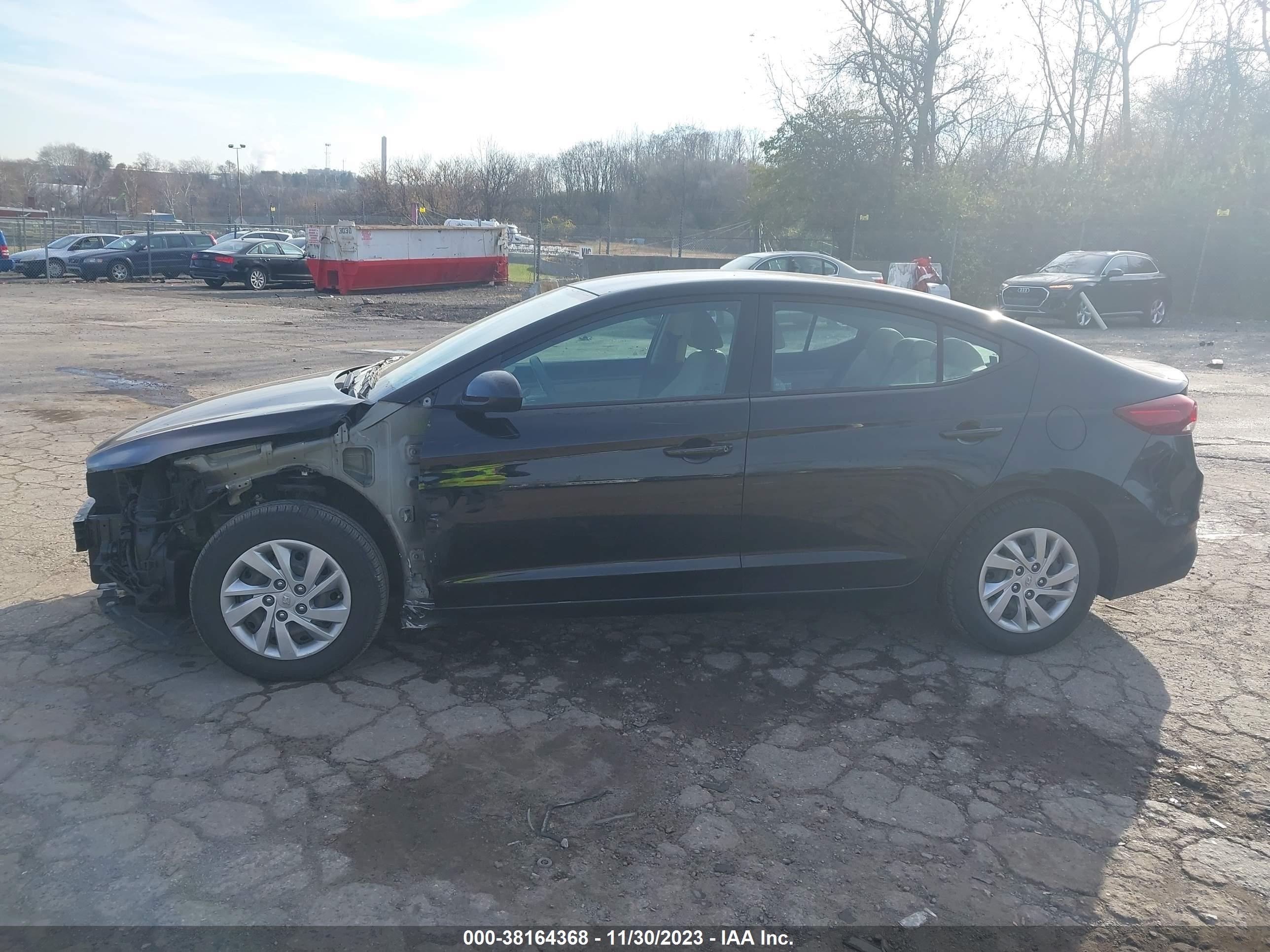 Photo 13 VIN: KMHD74LFXJU574258 - HYUNDAI ELANTRA 