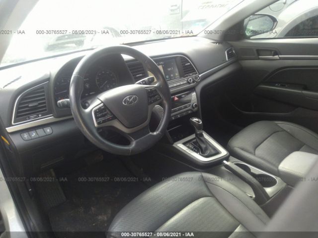 Photo 4 VIN: KMHD84LF0HU068316 - HYUNDAI ELANTRA 