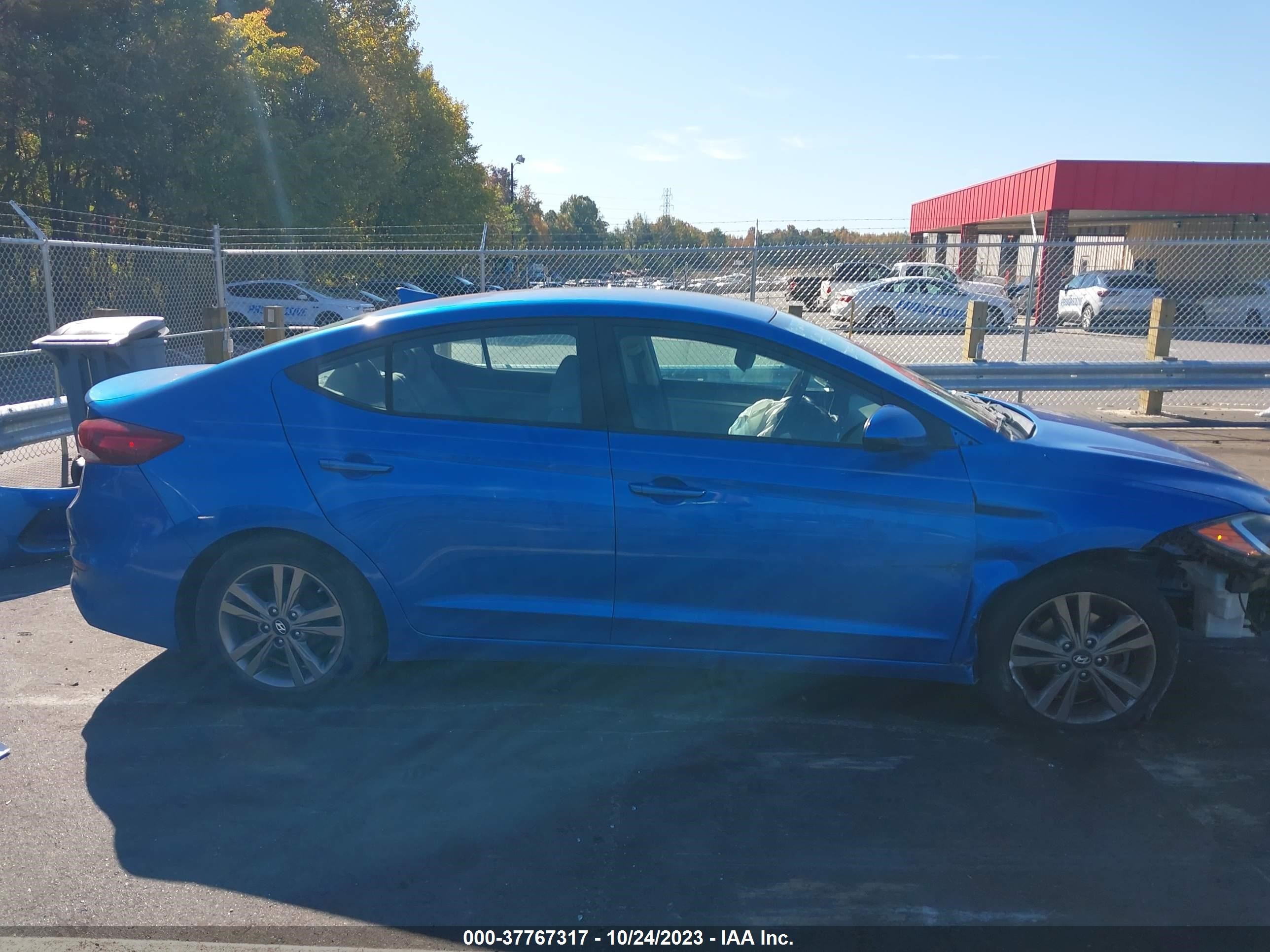 Photo 13 VIN: KMHD84LF0HU191114 - HYUNDAI ELANTRA 