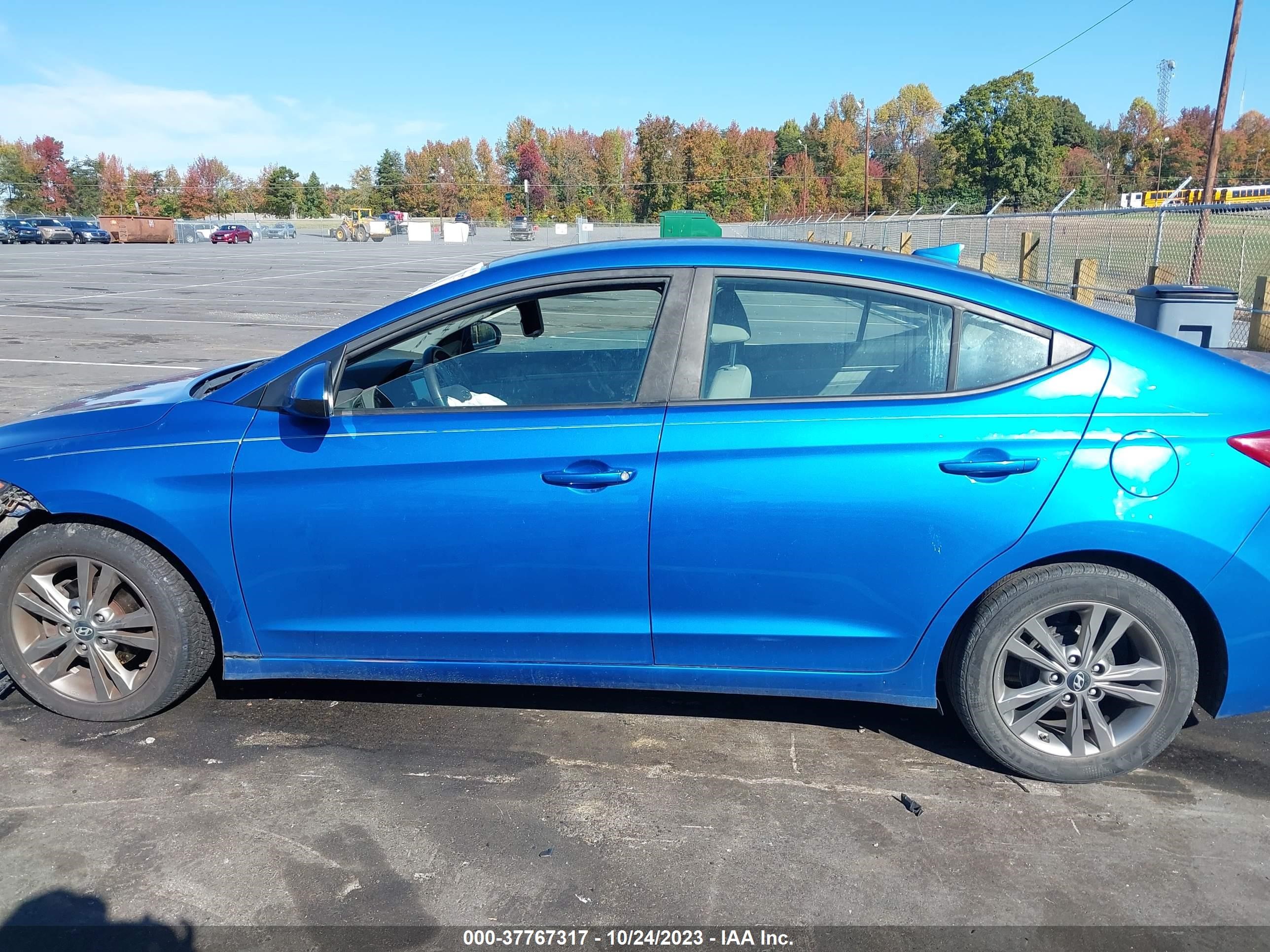 Photo 14 VIN: KMHD84LF0HU191114 - HYUNDAI ELANTRA 