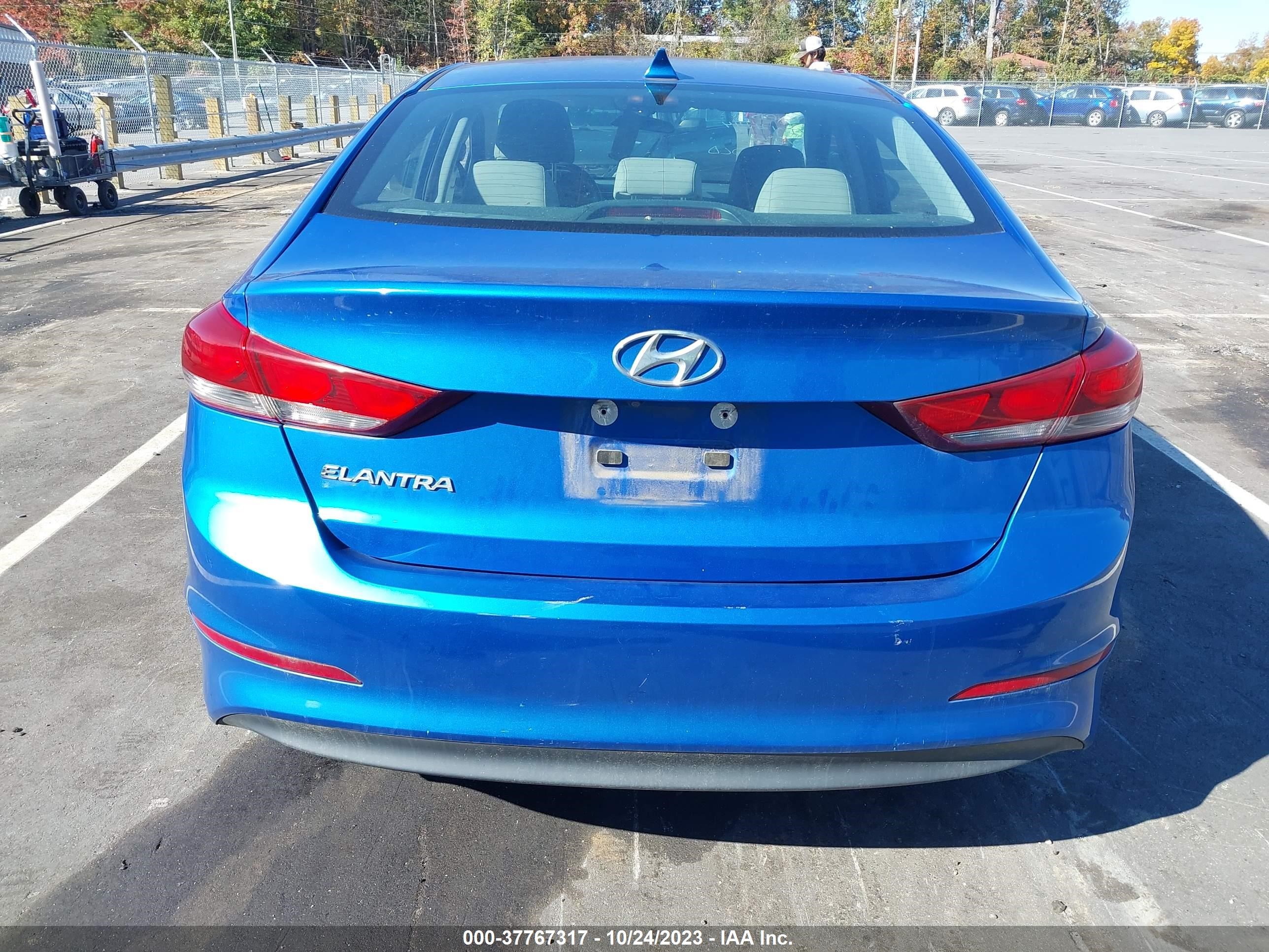 Photo 16 VIN: KMHD84LF0HU191114 - HYUNDAI ELANTRA 