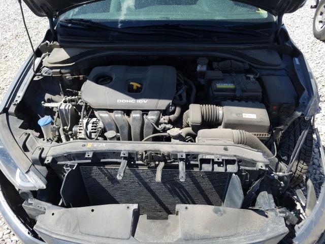 Photo 6 VIN: KMHD84LF0HU226444 - HYUNDAI ELANTRA 