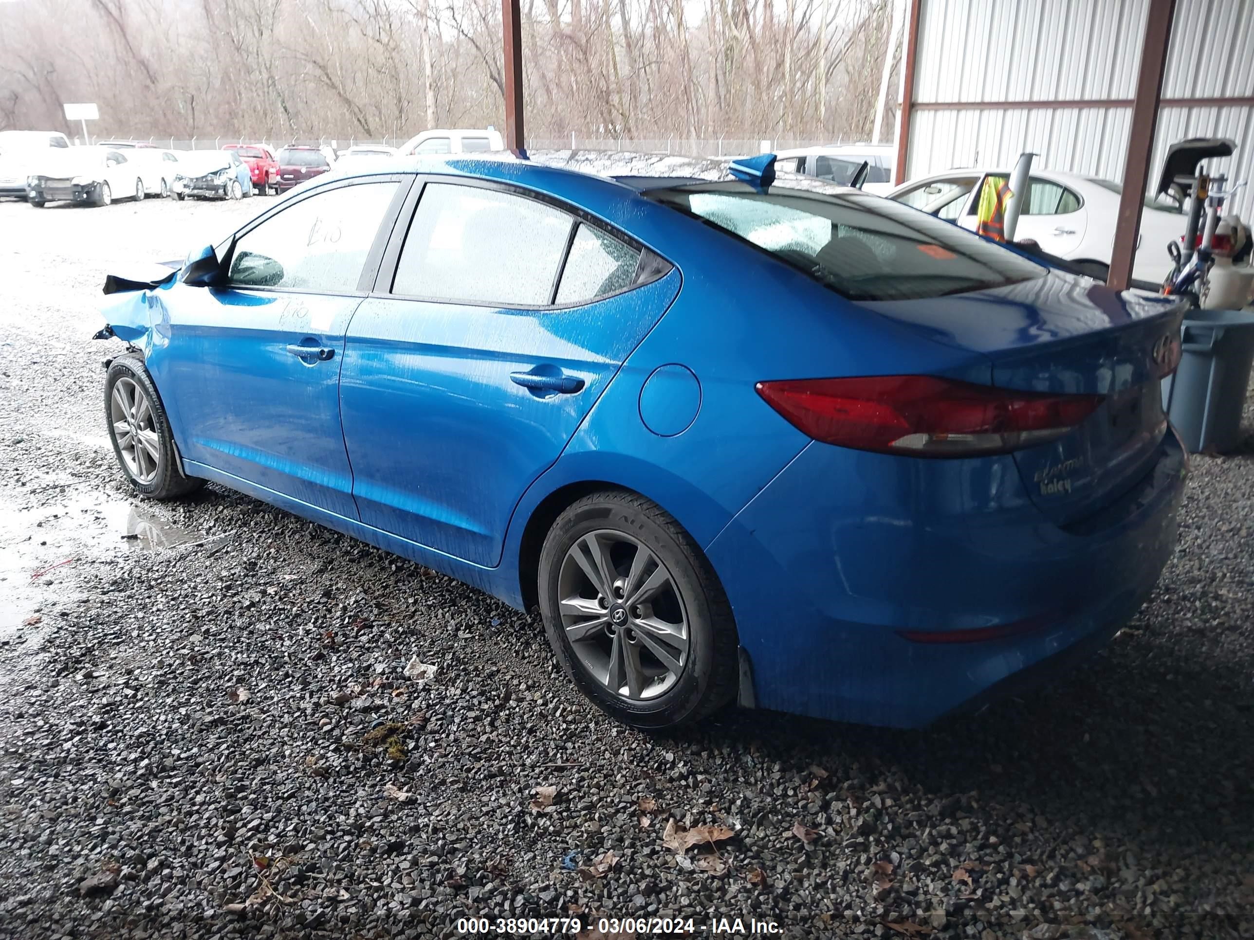 Photo 2 VIN: KMHD84LF0HU241607 - HYUNDAI ELANTRA 