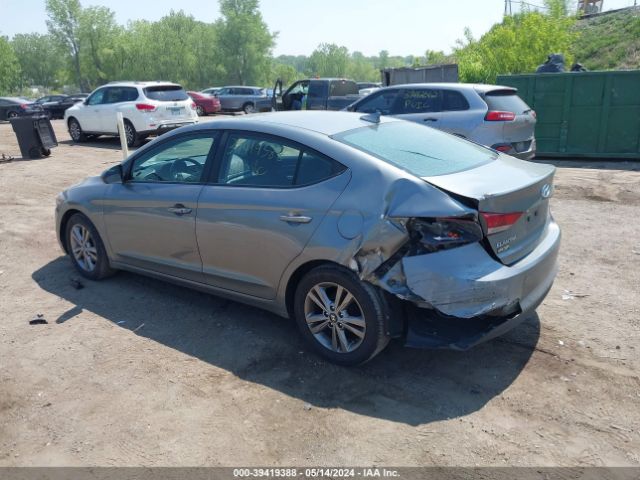 Photo 2 VIN: KMHD84LF0HU245463 - HYUNDAI ELANTRA 