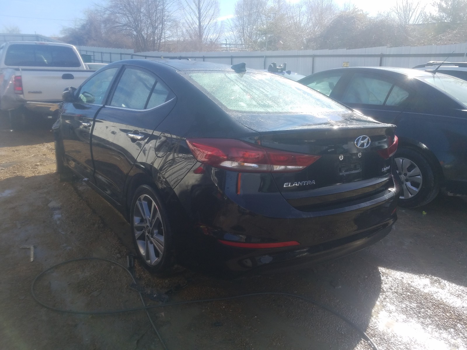 Photo 2 VIN: KMHD84LF0HU260156 - HYUNDAI ELANTRA SE 