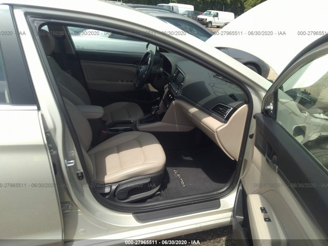 Photo 4 VIN: KMHD84LF0HU263347 - HYUNDAI ELANTRA 