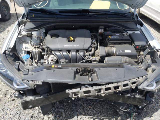 Photo 6 VIN: KMHD84LF0HU381107 - HYUNDAI ELANTRA SE 