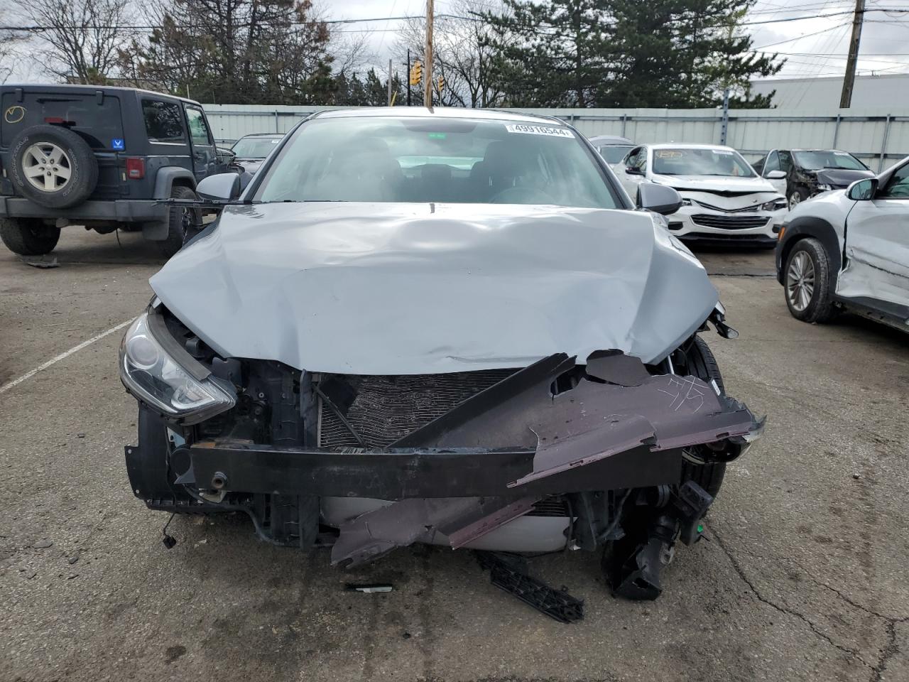 Photo 4 VIN: KMHD84LF0HU407883 - HYUNDAI ELANTRA 