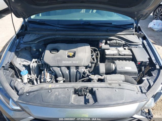 Photo 9 VIN: KMHD84LF0HU424991 - HYUNDAI ELANTRA 