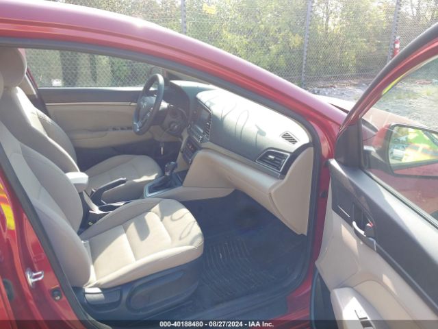 Photo 4 VIN: KMHD84LF0HU427695 - HYUNDAI ELANTRA 