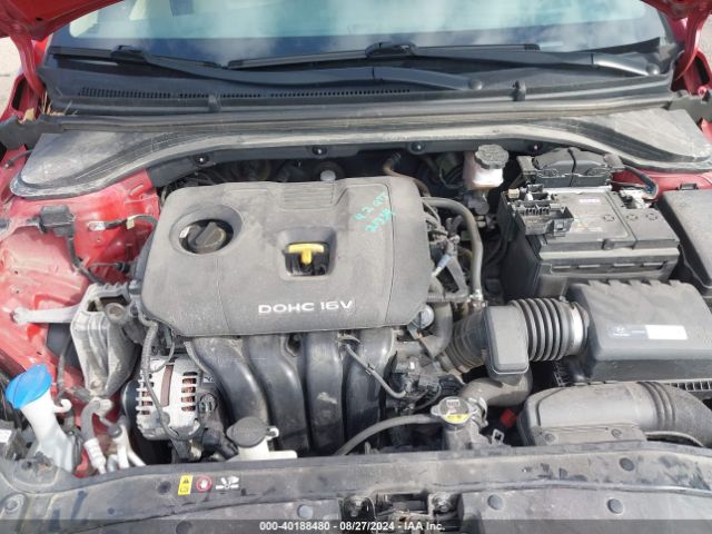 Photo 9 VIN: KMHD84LF0HU427695 - HYUNDAI ELANTRA 