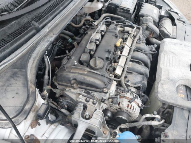 Photo 5 VIN: KMHD84LF0JU493346 - HYUNDAI ELANTRA 