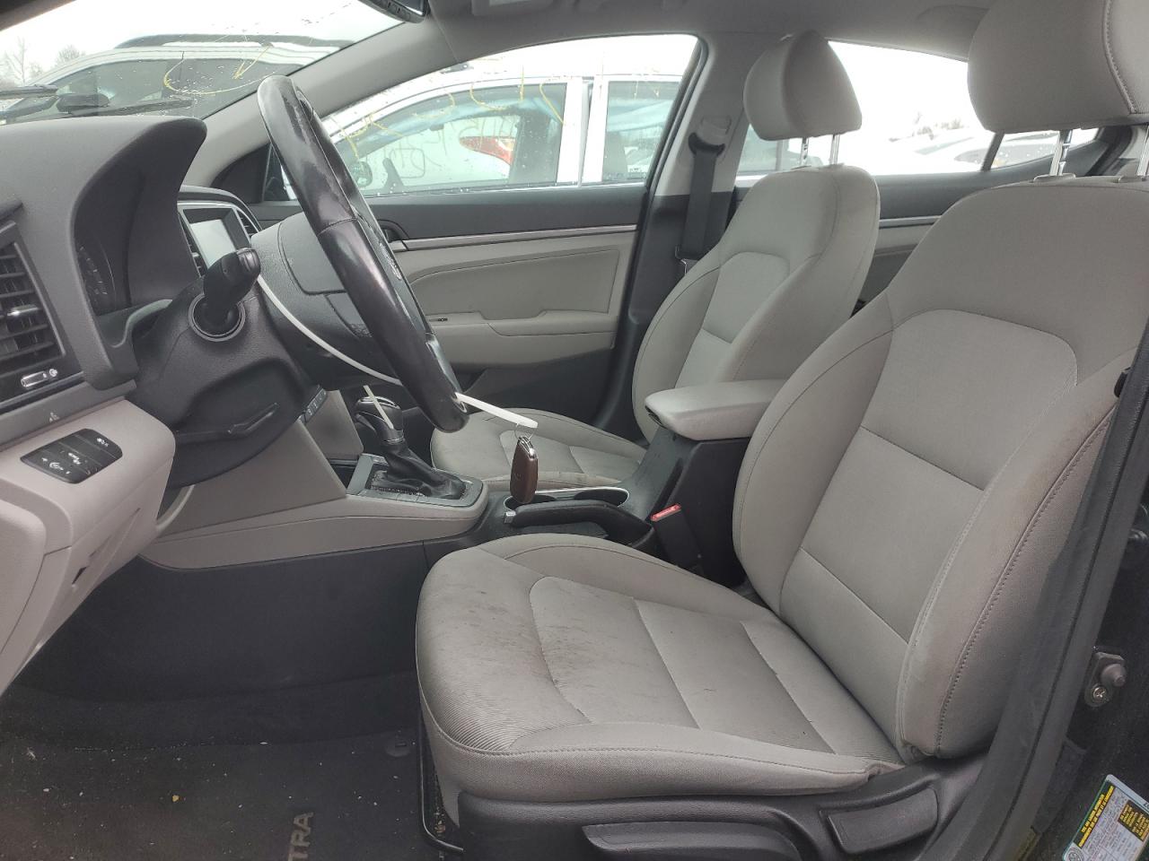 Photo 6 VIN: KMHD84LF0JU505530 - HYUNDAI ELANTRA 