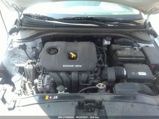 Photo 9 VIN: KMHD84LF0JU584312 - HYUNDAI ELANTRA 