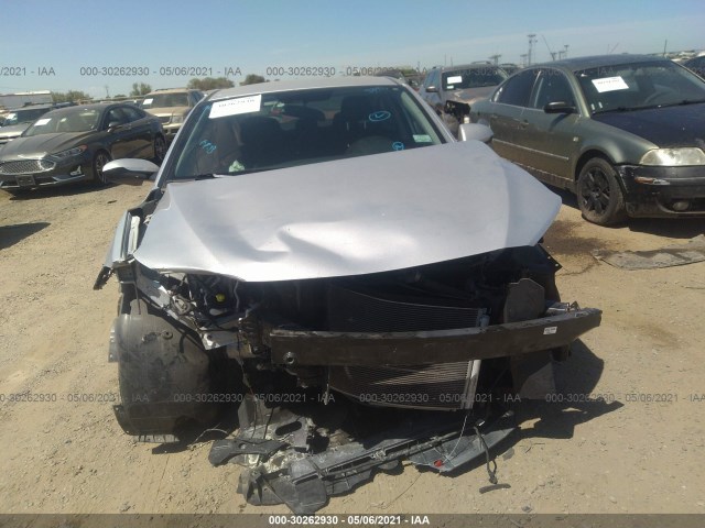 Photo 5 VIN: KMHD84LF0JU587937 - HYUNDAI ELANTRA 