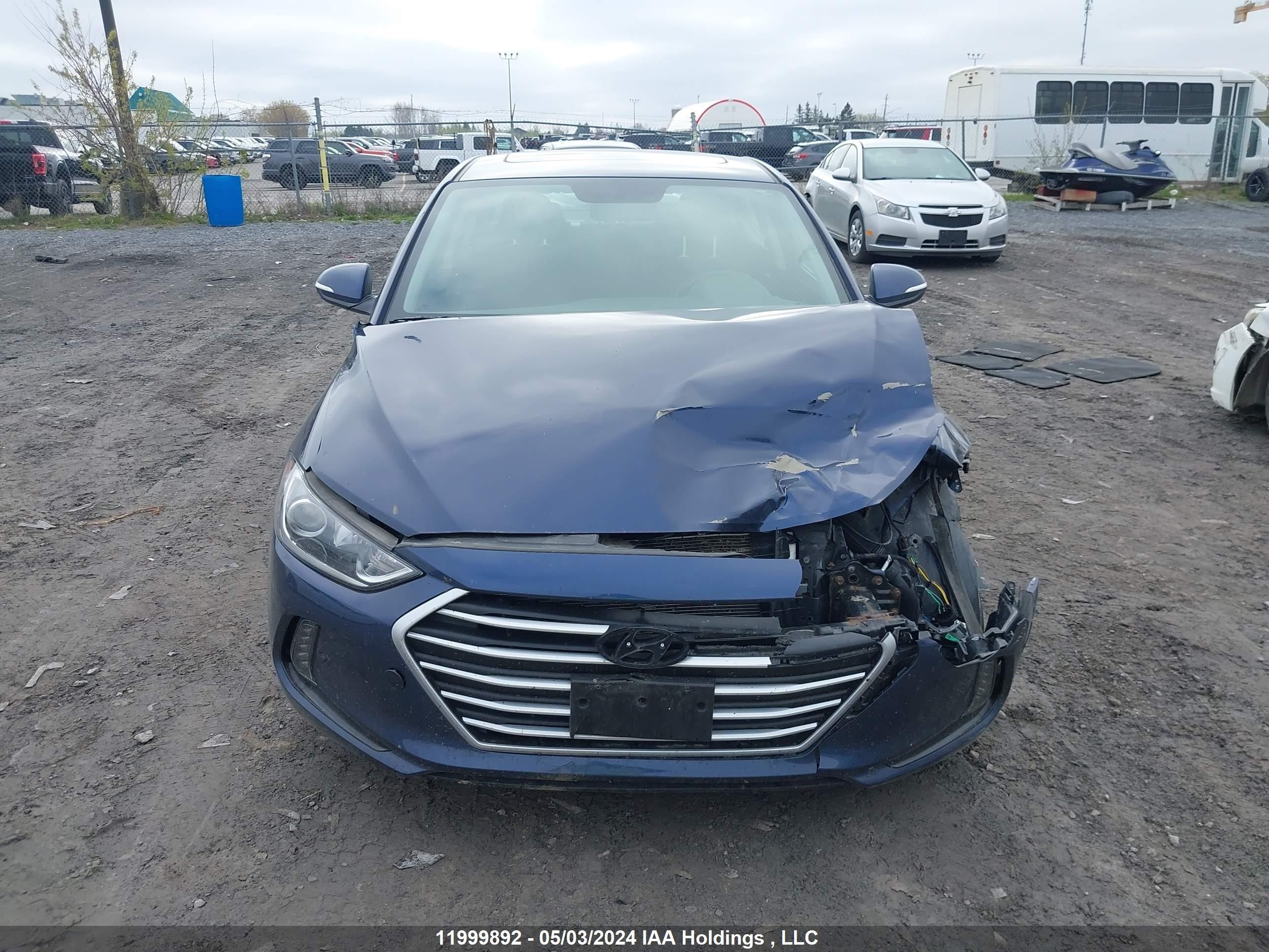 Photo 11 VIN: KMHD84LF0JU700771 - HYUNDAI ELANTRA 