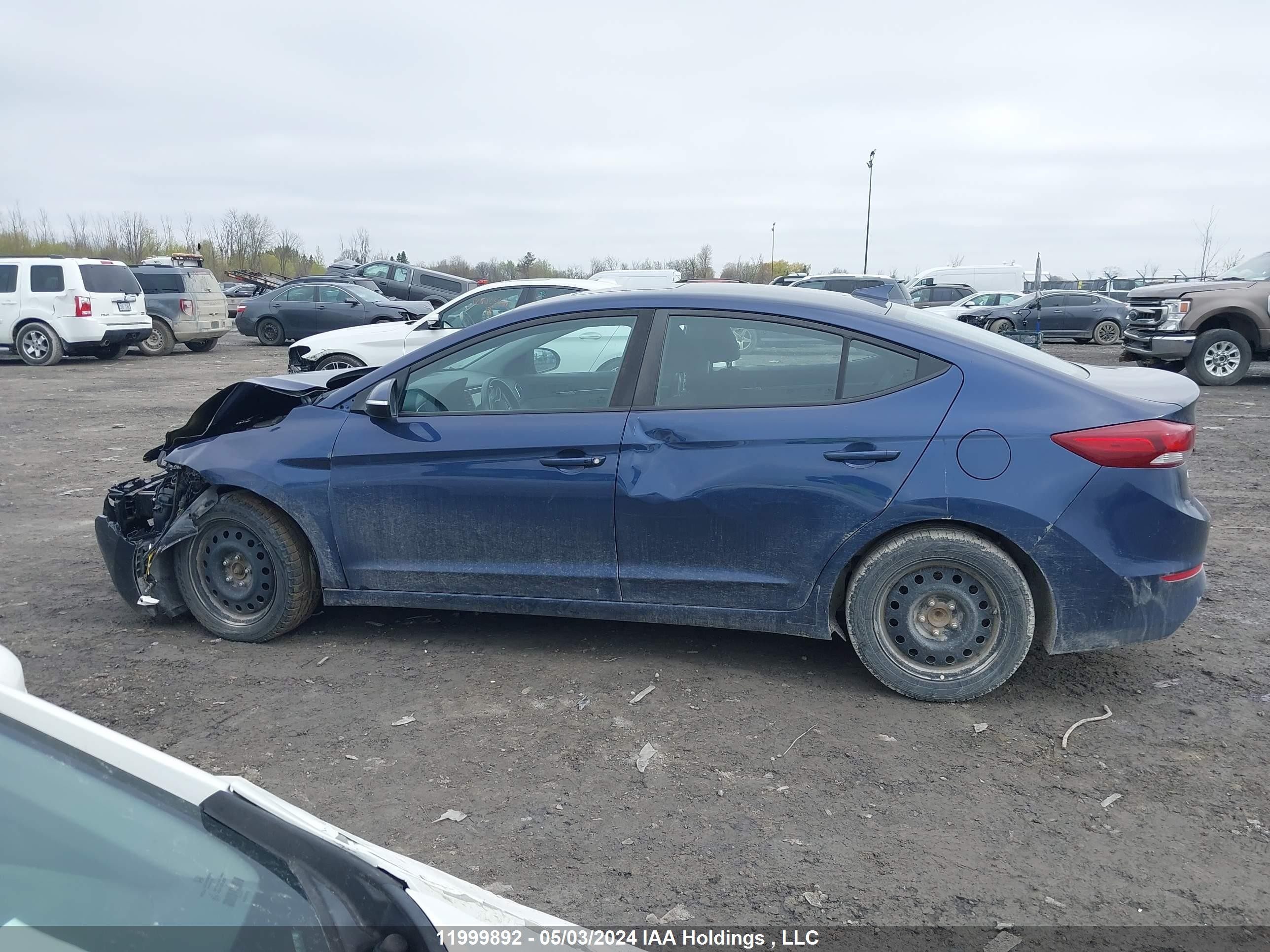 Photo 13 VIN: KMHD84LF0JU700771 - HYUNDAI ELANTRA 