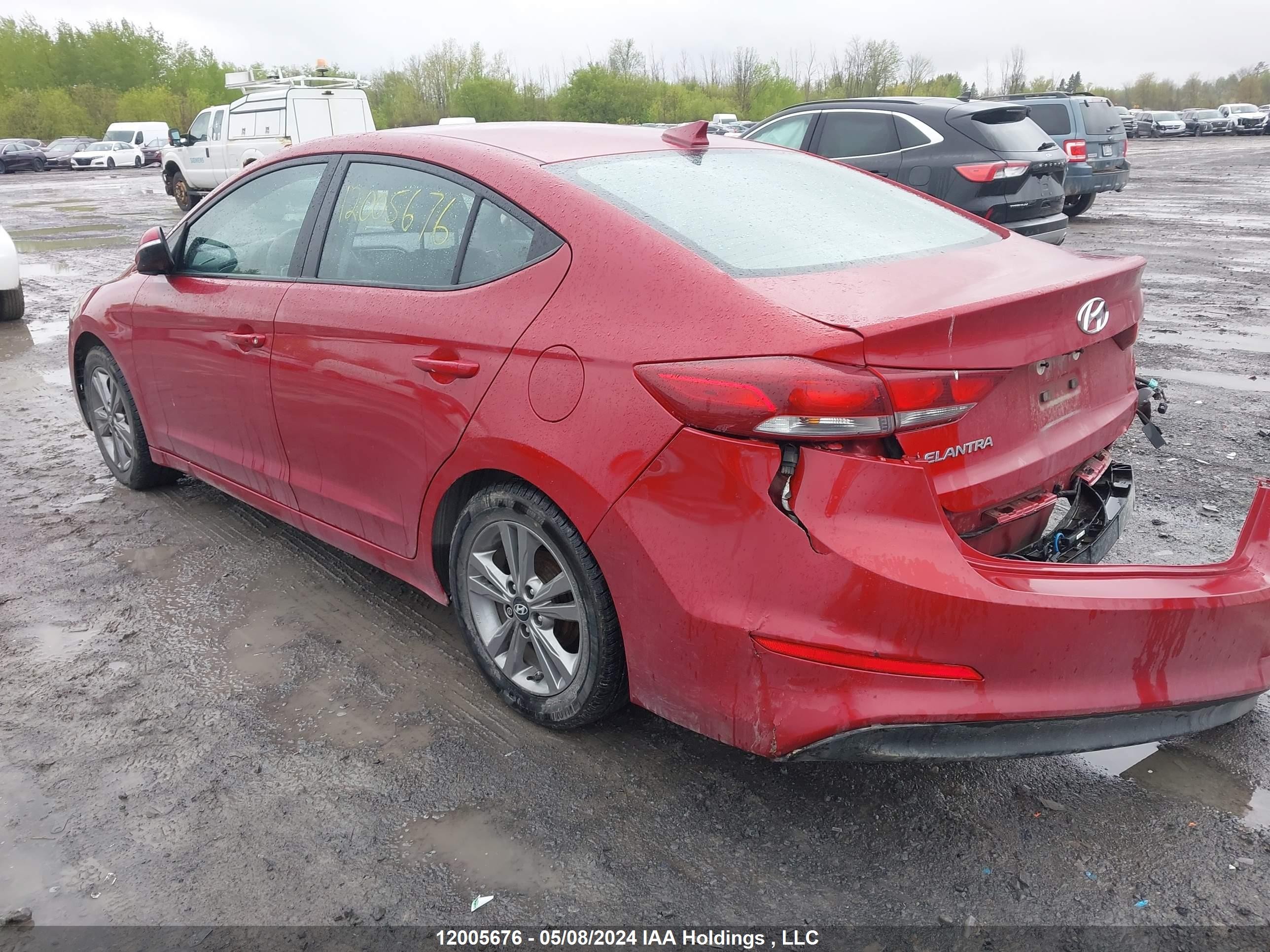 Photo 2 VIN: KMHD84LF0JU703377 - HYUNDAI ELANTRA 