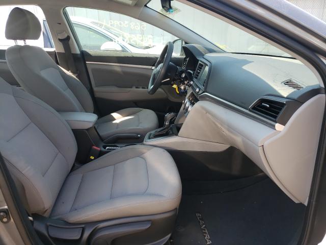 Photo 4 VIN: KMHD84LF0KU823505 - HYUNDAI ELANTRA SE 