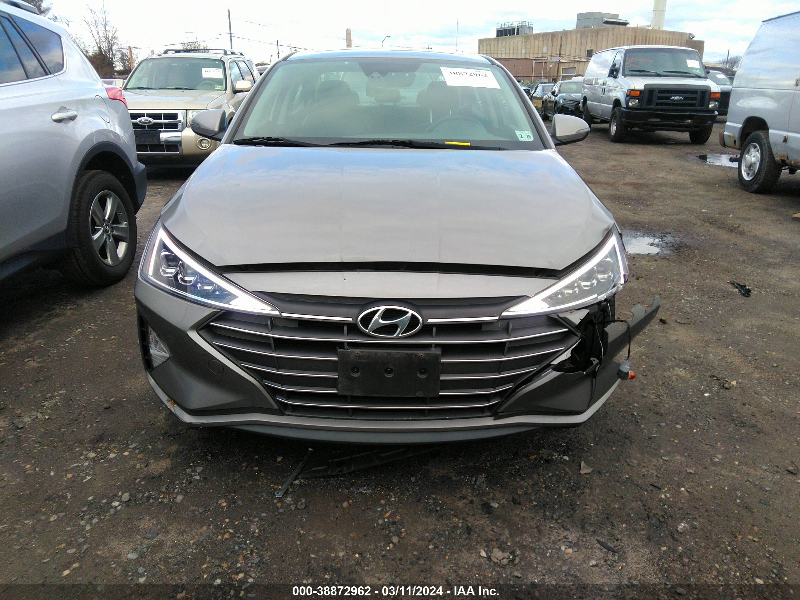 Photo 11 VIN: KMHD84LF0LU009811 - HYUNDAI ELANTRA 